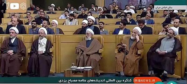 عکس شهید بهشتی و رئیسی
