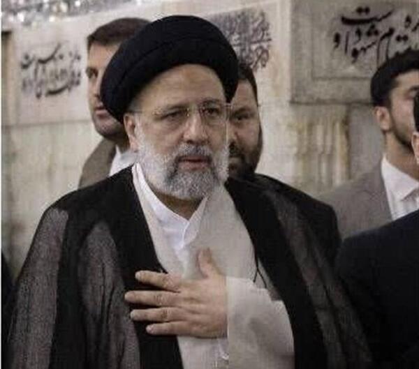 عکس شهید بهشتی بعد از شهادت