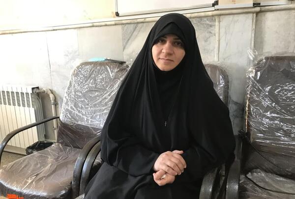 عکس خواهر شهید احسان وحدت