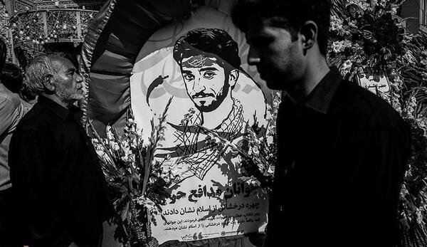 عکس شهید حججی سیاه سفید