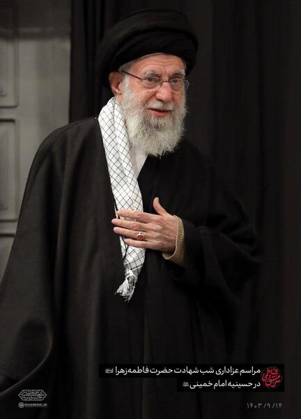 عکس از امام خمینی و رهبر