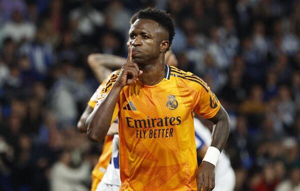 عکس لباس وینی