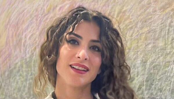 عکس ویشکا آسایش بی حجاب