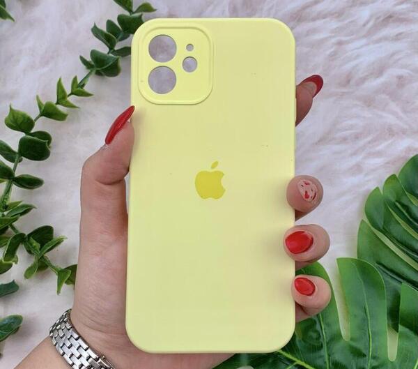 عکس گوشی آیفون زرد