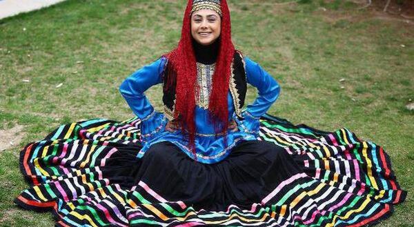 عکس زن با لباس محلی