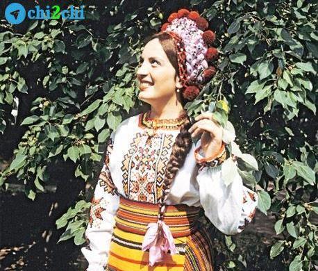 عکس زن های لباس محلی