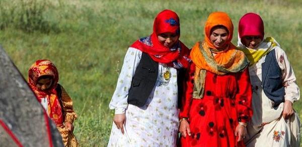 عکس زن با لباس ترکی