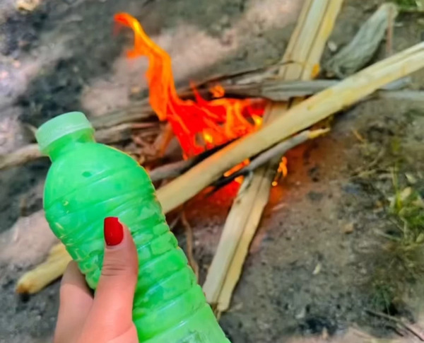 عکس زن صابون گلنار