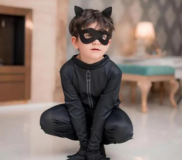 عکس لباس زن گربه ای