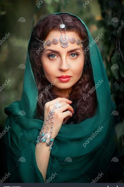 عکس زن زیبای کردی