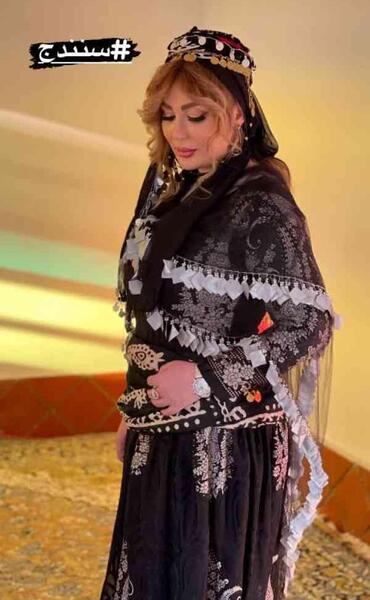 عکس زن زیبا با لباس کردی