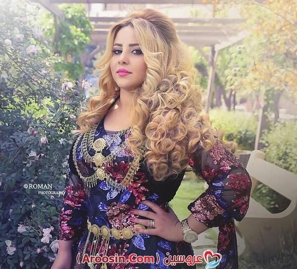 عکس زن زیبا با لباس کردی