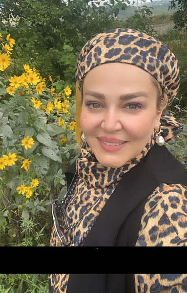 عکس فیک زن میانسال