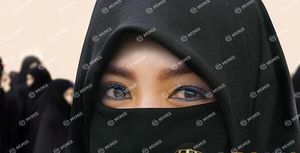 عکس زن شاداب