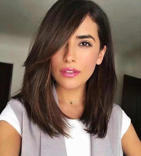 عکس زن با صورت گرد