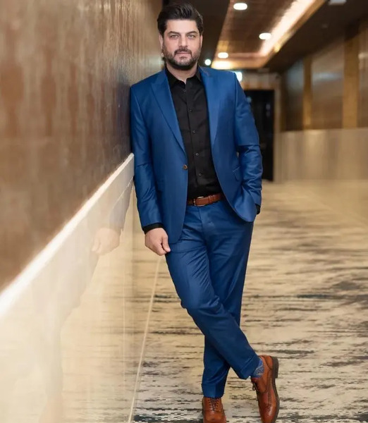 عکس زن سام درخشانی در تگزاس