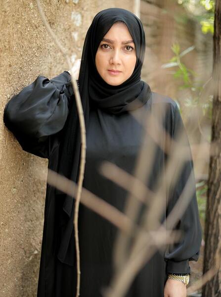 ژست عکس زن و شوهر با حجاب