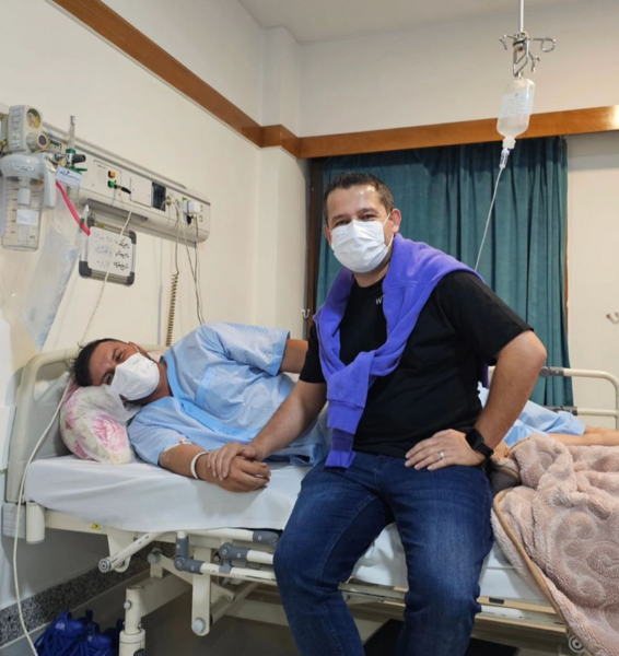 عکس زن در بیمارستان بستری