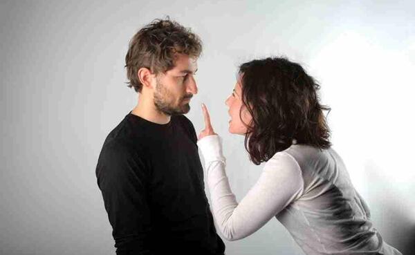 عکس نوشته درباره زن ذلیلی