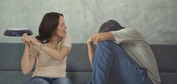عکس نوشته درباره زن ذلیلی
