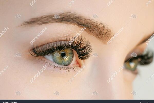 عکس زن چشم سبز زیبا