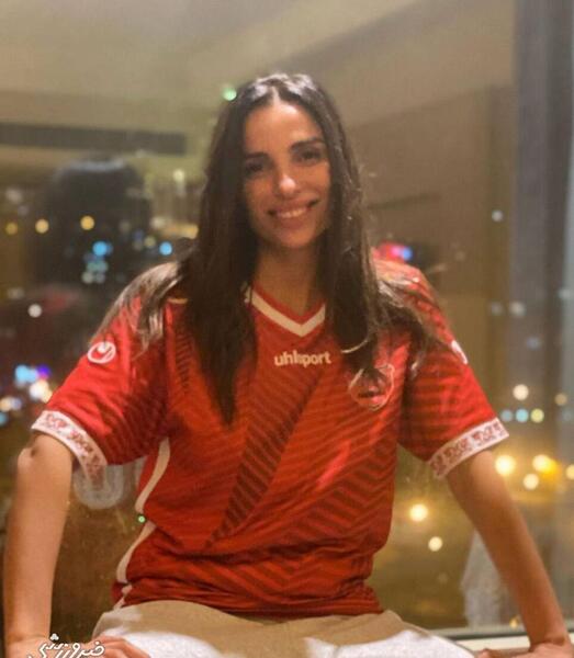 عکس زن پرسپولیسی