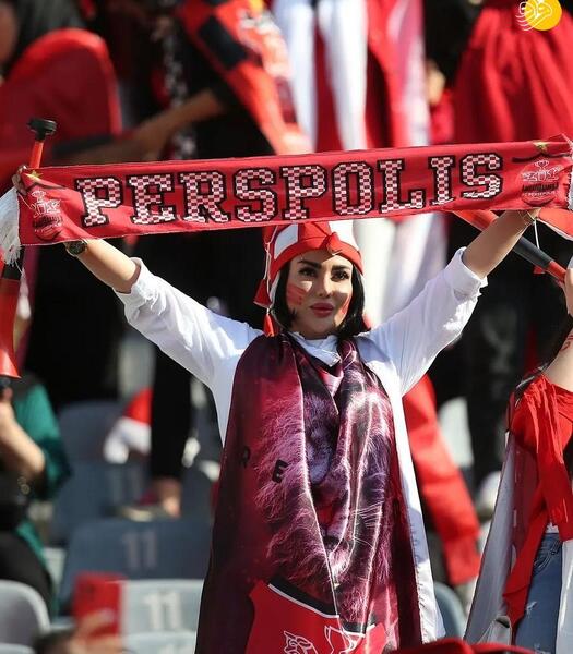 عکس زن پرسپولیسی ها