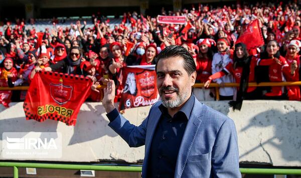 عکس تماشاگران زن پرسپولیس