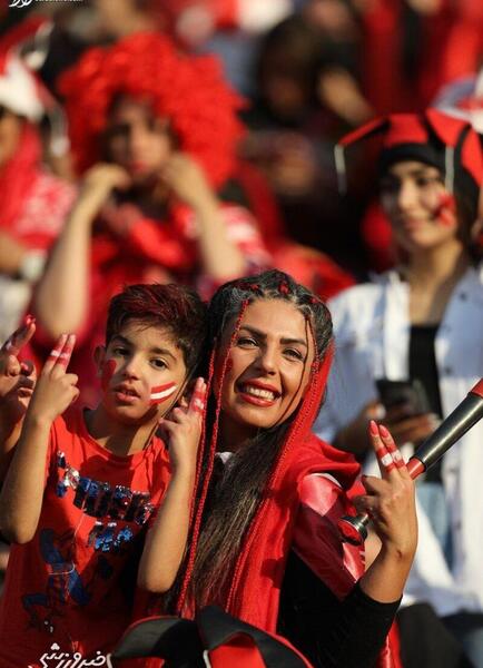 عکس هواداران زن پرسپولیس