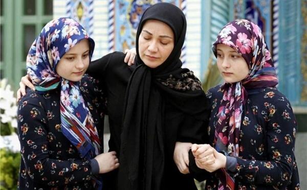عکس سارا و نیکا در پایتخت جدید