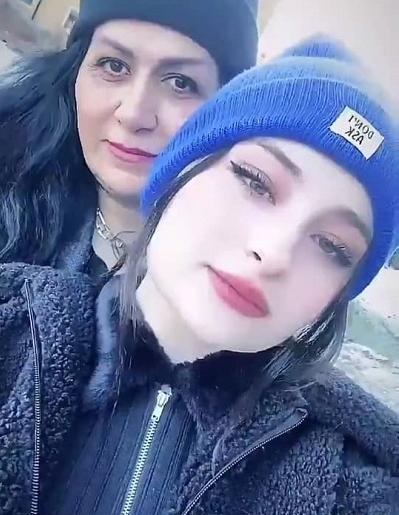 عکس سارا و نیکا با بهداشت
