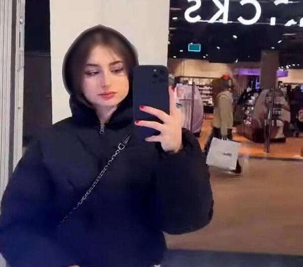 عکس گوشی سارا نیکا