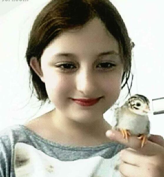 عکس سارا نیکا بچگی