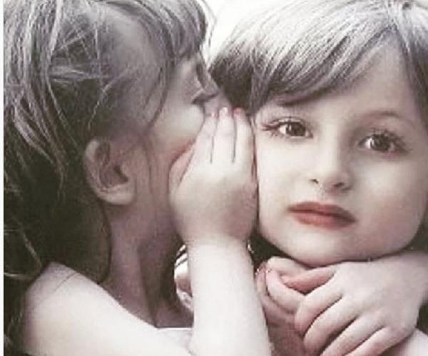 عکس سارا نیکا بچگیشون