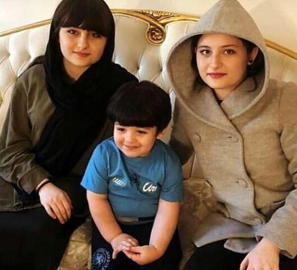 عکس واقعی سارا نیکا در سریال پایتخت
