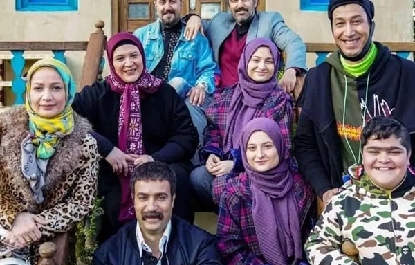 عکس سارا و نیکا در پایتخت ۵
