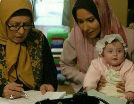 عکس سارا و نیکا و پدر و مادر واقعی
