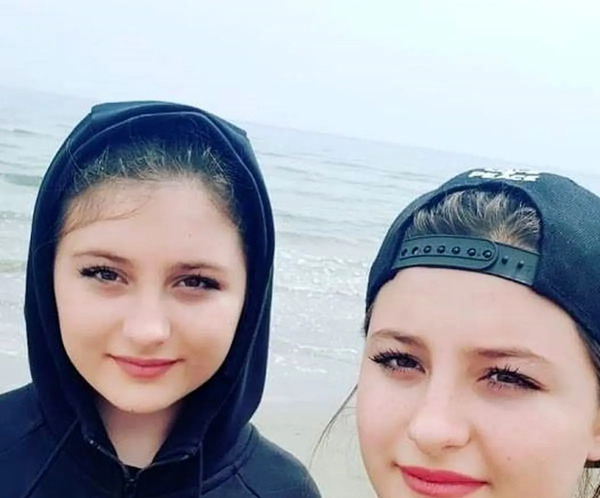 عکس سارا و نیکا توی فیلم پایتخت