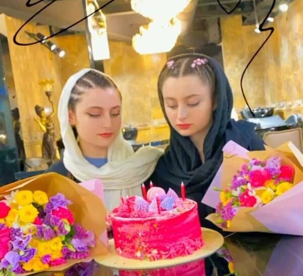 عکس سارا نیکا در ترکیه
