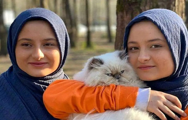 عکس سارا و نیکا فیلم پایتخت