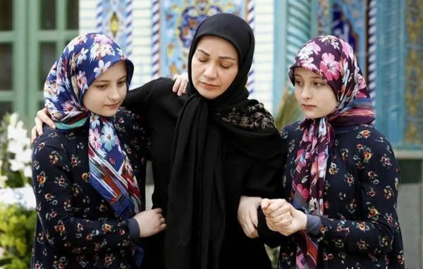 عکس سارا نیکا با امیر تتلو