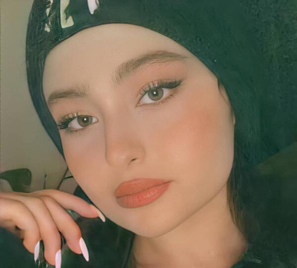 عکس سارا نیکا بدون آرایش