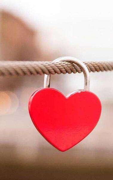 عکس صفحه گوشی قلب قرمز