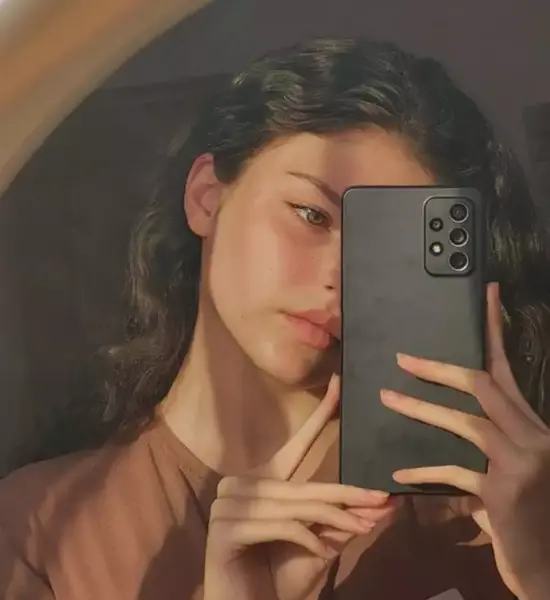 عکس پروفایل گوشی زنانه