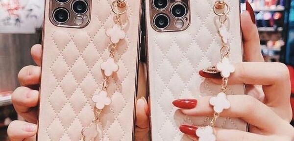 عکس قاب گوشی چهار دوربینه