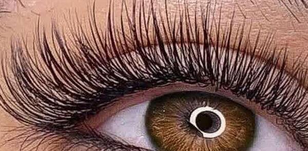 عکس کاشت مژه مدل اسپایکی