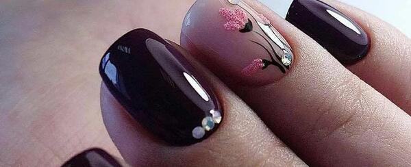 عکس ناخن کاشته شده