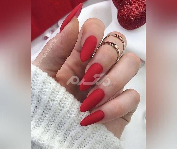 عکس کاشت ناخن قرمز جیغ