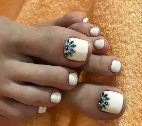 عکس فیک کاشت ناخن پا