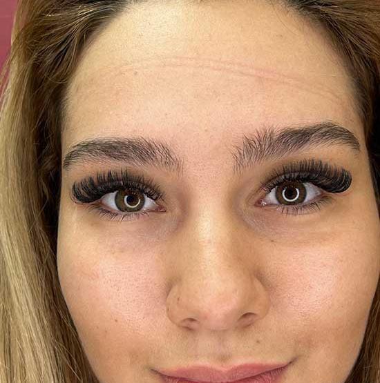 عکس کاشت طبیعی مژه